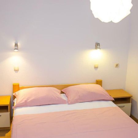 Apartments Rose Trogir Buitenkant foto