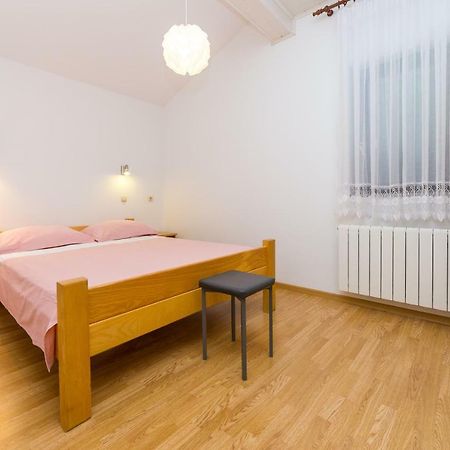 Apartments Rose Trogir Buitenkant foto