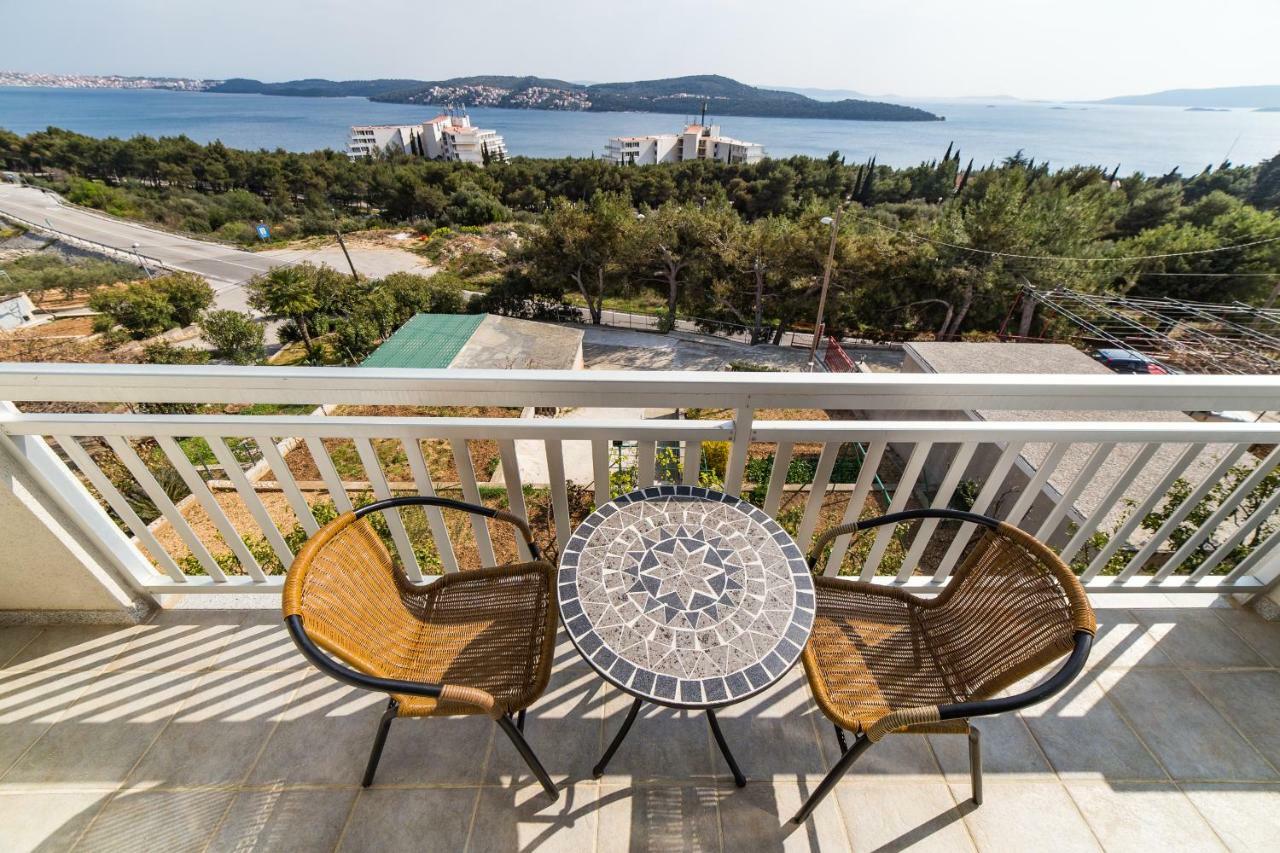 Apartments Rose Trogir Buitenkant foto