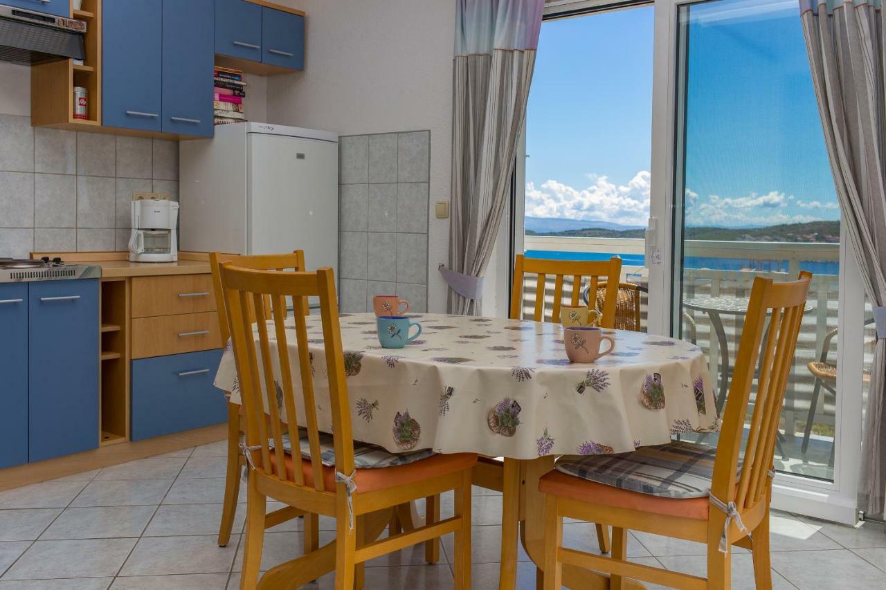 Apartments Rose Trogir Buitenkant foto
