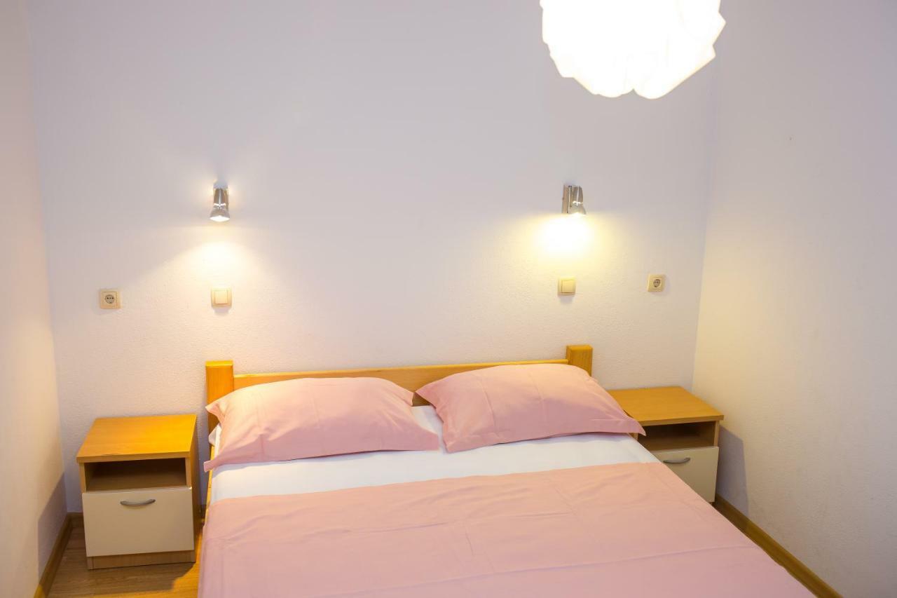 Apartments Rose Trogir Buitenkant foto
